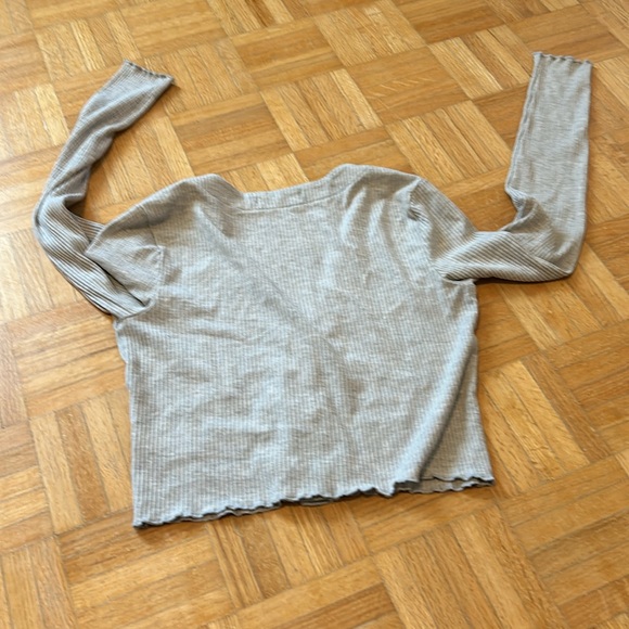 Reformation Light Gray Ribbed Crop Top - Picture 5 of 11